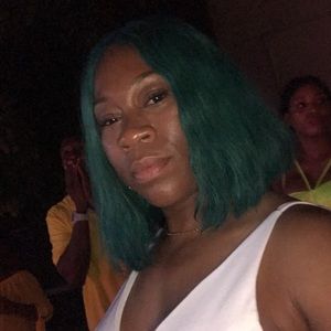 Meet your Posher, Maria